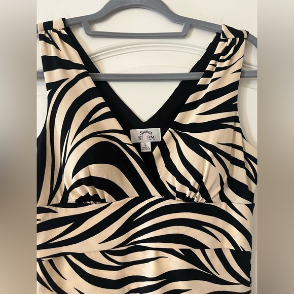 NWOT Sweet Storm Black and Cream Zebra Pattern Mini Dress Spandex Size Large - Picture 12 of 13